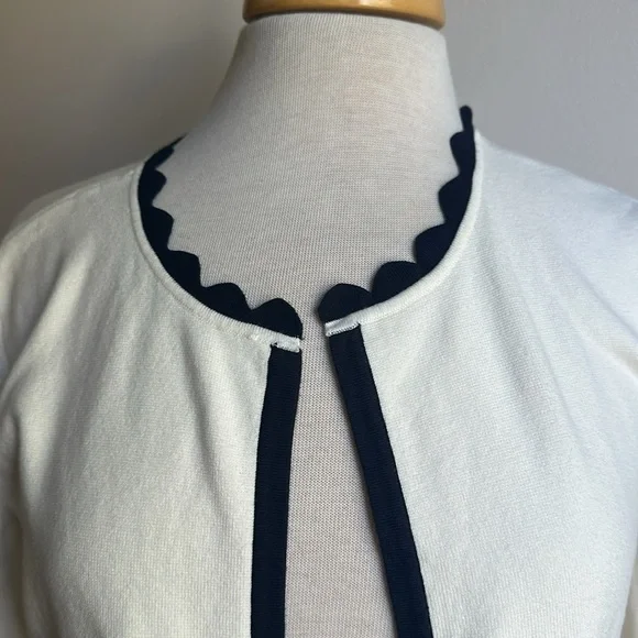 1901 knit Ivory black cotton Scallop Edge Open Front cardigan sweater medium EUC - Picture 3 of 9